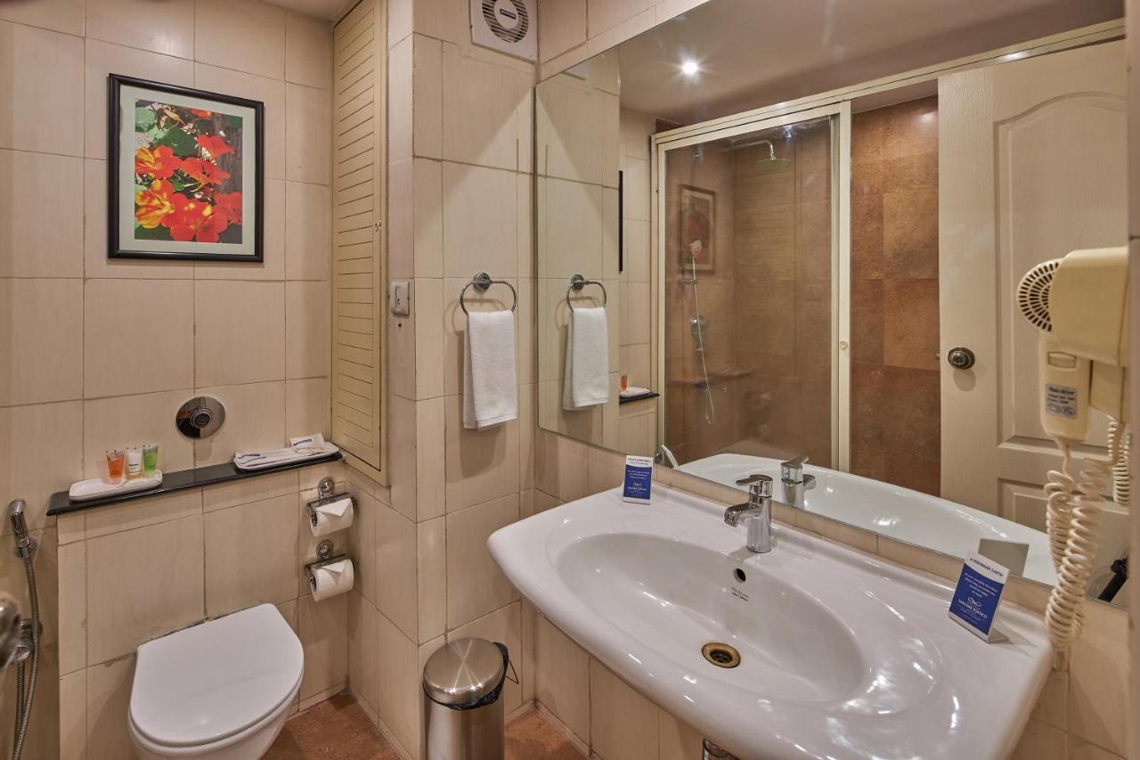 Tulip Inn Koramangala バンガロール エクステリア 写真