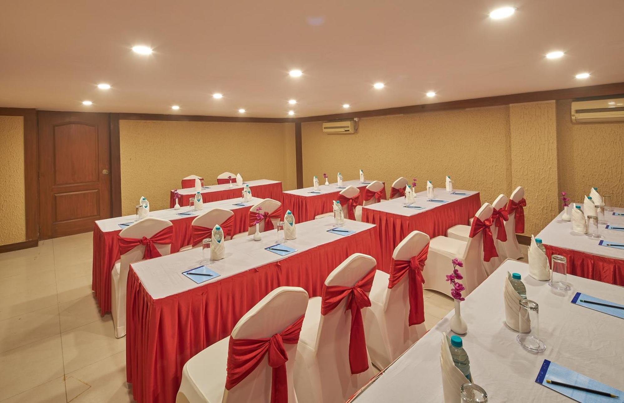 Tulip Inn Koramangala バンガロール エクステリア 写真