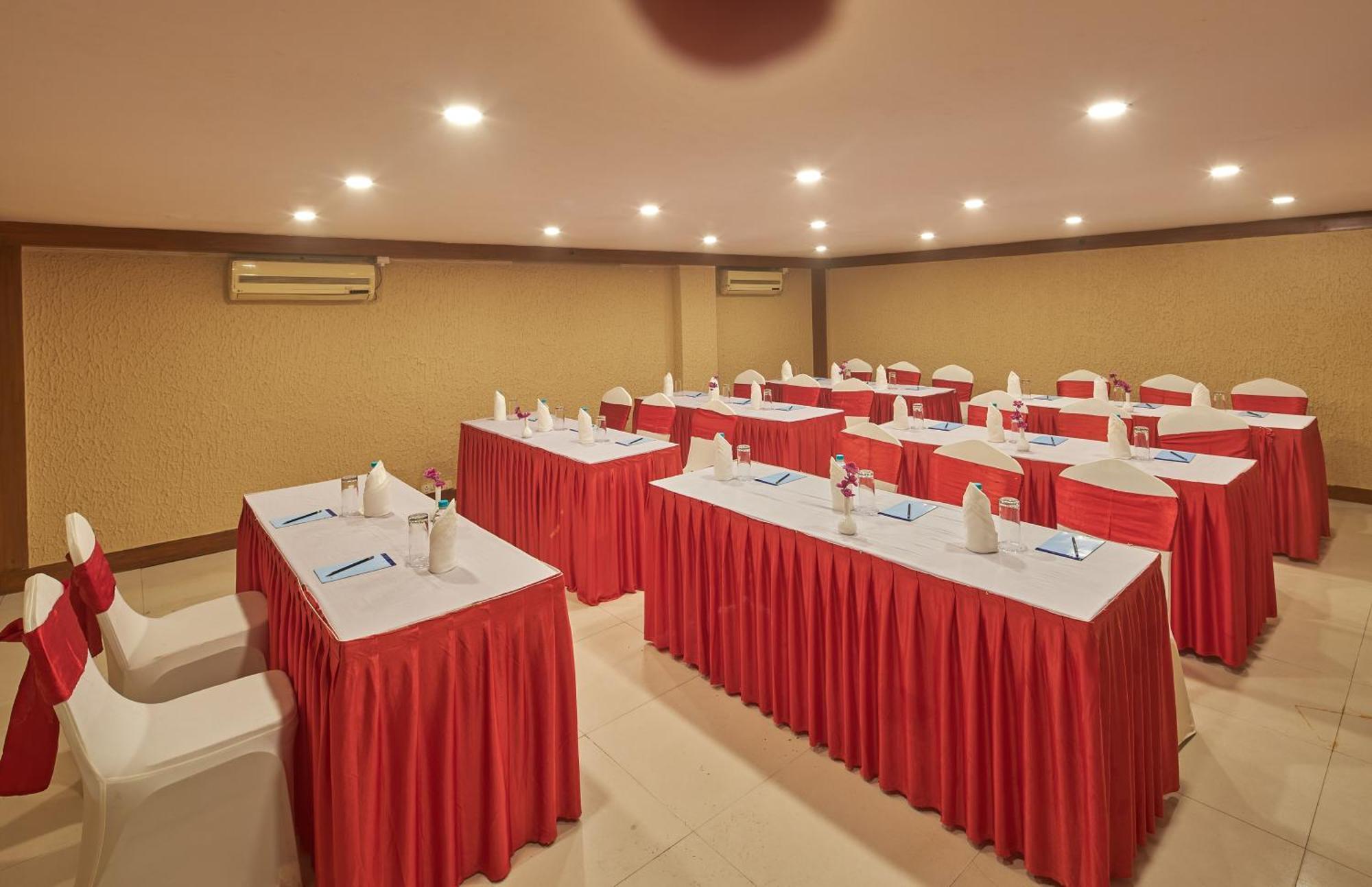 Tulip Inn Koramangala バンガロール エクステリア 写真